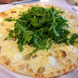 Ricotta Cheese and Roasted Garlic Dear Darla Rolled Pizza