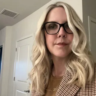 Beth B.