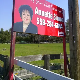4&apos;x8&apos; Real Estate Sign