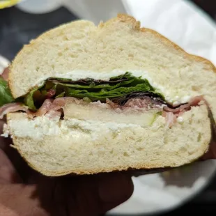 picnic sandwich - prosciutto, pear, goat cheese