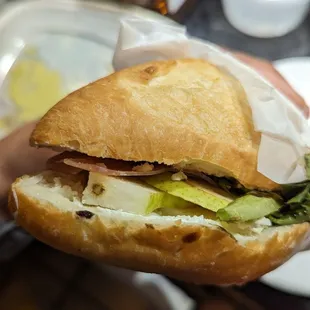 picnic sandwich - prosciutto, pear, goat cheese