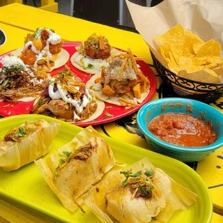 House-made Chips & Salsa