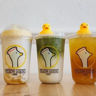 Banana Ooyoo, Peach Swirl, Matcha Einspänner, Mango Fruit Tea, Taro Milk Tea