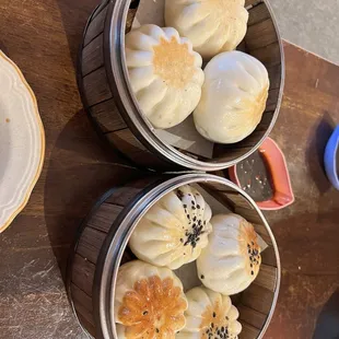 Juicy Chicken Buns and Beef Buns