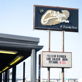 Golden Horn and Yellow Ranger