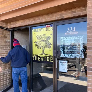 Entry to the theatre