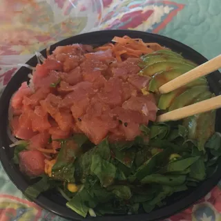 tuna poke bowl