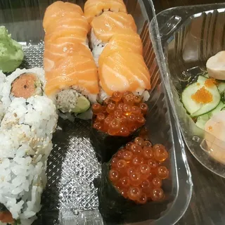 2 Pieces Ikura Nigiri