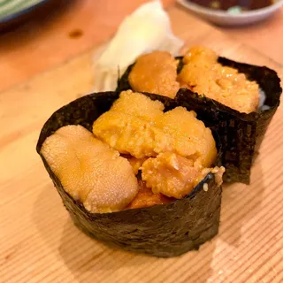2 Pieces Uni Nigiri