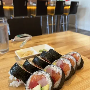 Houston Roll: I like the variety of fish in this roll plus avocado!