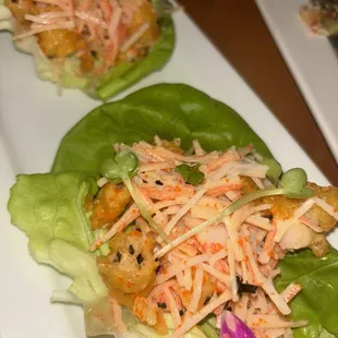 Crab and shrimp lettuce wrap