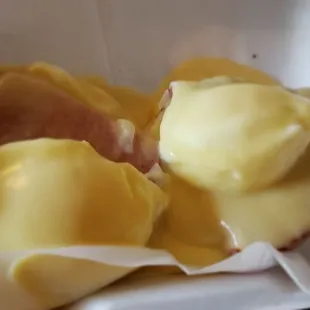 Eggs Benny