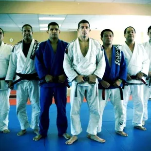 Where else in Sacramento can you roll with several black belts who stop to correct you in a friendly manner?