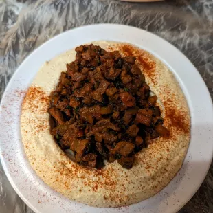 Lamb hummus
