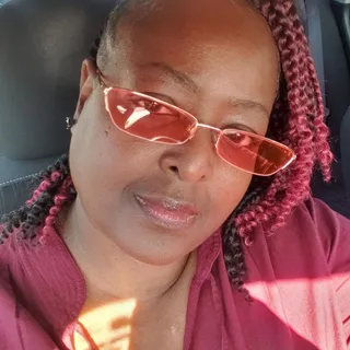 Tracy G.