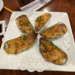 a plate of oysters