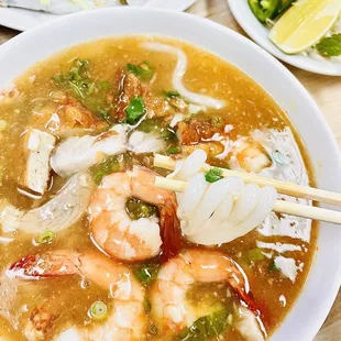 Seafood Udon soup (banh canh tom cua) - good!