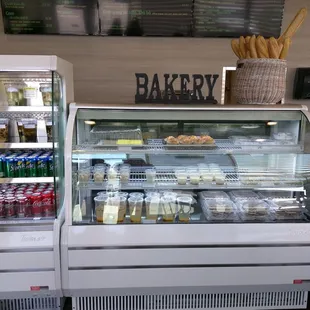 Some che and desserts ready at the front