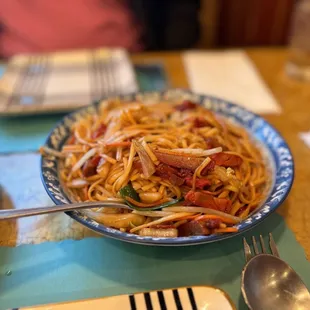 L08. Roast Pork Lo Mein