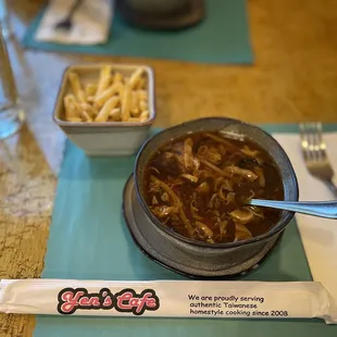 NS6. Hot and Sour Soup with Noodle