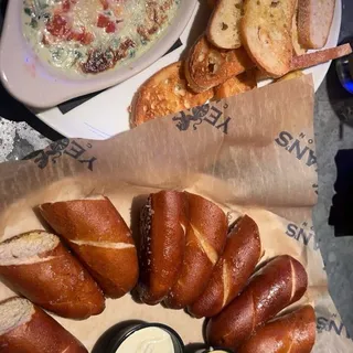 Garden Artichoke Dip