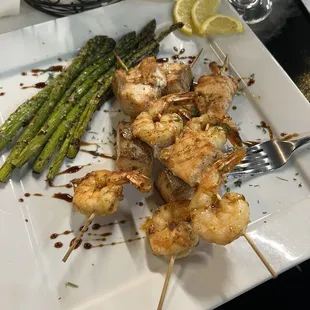 Sea food plate !!!  Great food, great service  and lunch was very delicious