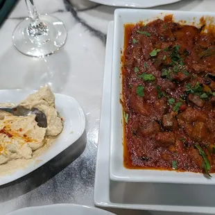 Hummus (l) and Tjvjik (r).