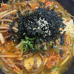 food, ramen and noodles