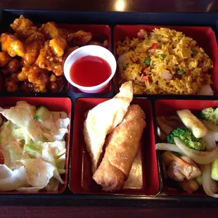 General Tso's Chicken (B4 - bento-box lunch special)