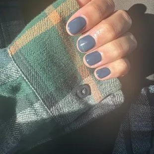 Sent Samantha a reference picture before hand,(LOL) went out of her way got two colors mixed them to get this, Results speak for itself!