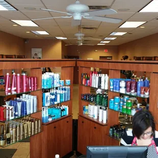 Yes We Do, Entrance View