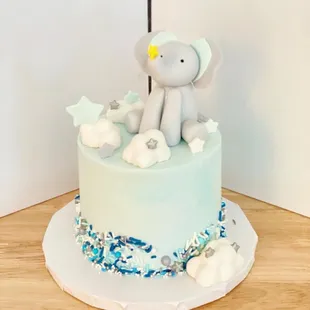 Baby shower cake