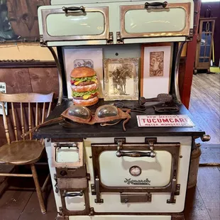 02.15.25 vintage stove