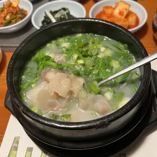 Dogani Tang - ox knee bone soup. Look at all the knee tendon