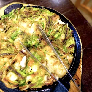 Haemul pajeon (seafood pancake)