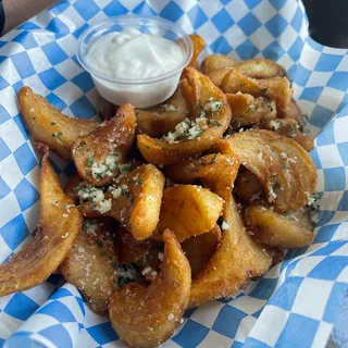 Yeti Garlic Fries with parmesan cheese special cut