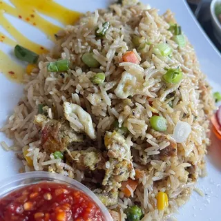 Nepalese Pineapple Fried Rice