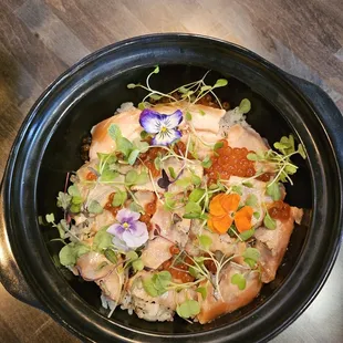 Salmon clay pot with fried rices