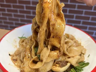 Six Alley Xi’an Biang Biang Noodle