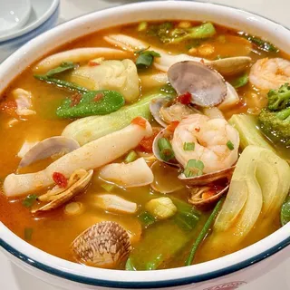 Spicy Tom Yum Seafood Noodle Soup Lunch