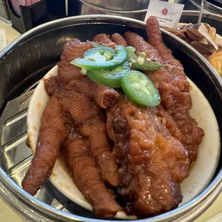 Steamed Chicken Feet