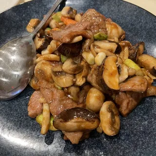 Mushroom Beef
