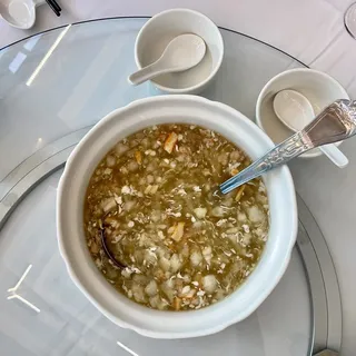 Crab Meat Fish Maw Soup