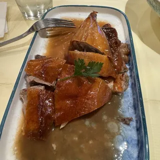 Hong Kong Roast Duck 1/2 ()