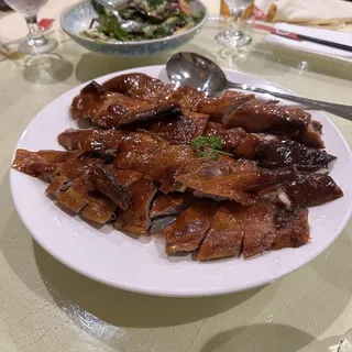 Hong Kong Roast Duck (Whole) ()