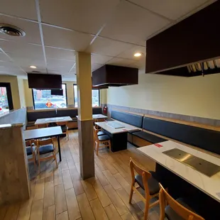 Front seating area - the back seating area has booths