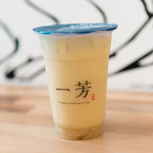 Yakult Tea (@miguelmoralesphotography on Instagram)