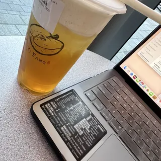 Salty Cream Green Tea ()