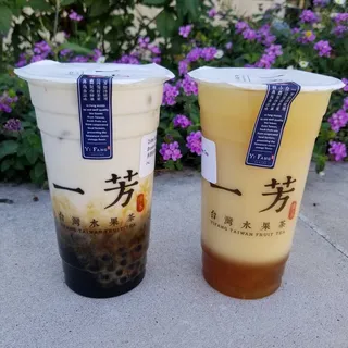 Iced Yakult Pineapple Green Tea