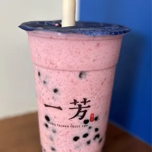 Strawberry Latte + Boba